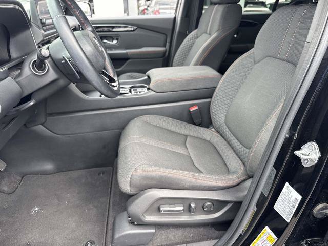 Used 2023 Honda Pilot Sport image 18