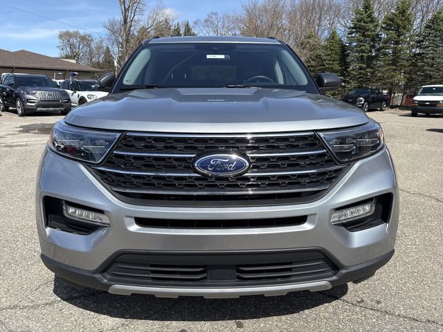 Certified 2023 Ford Explorer XLT w/ Equipment Group 202A image 17