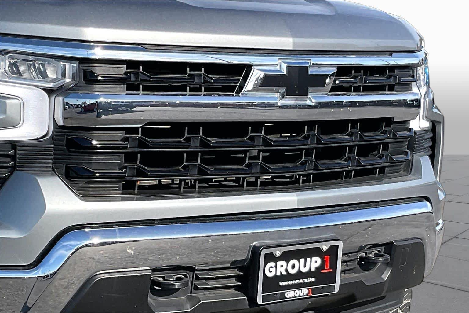 Used 2025 Chevrolet Silverado 1500 LT AWD/4WD image 26