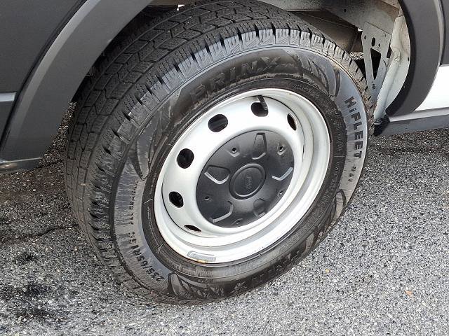 Certified 2022 Ford Transit 250 Low Roof image 28
