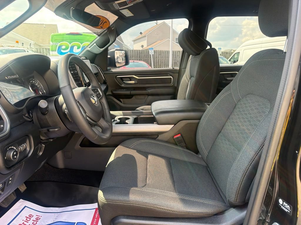 Used 2025 RAM 1500 Big Horn AWD/4WD image 29