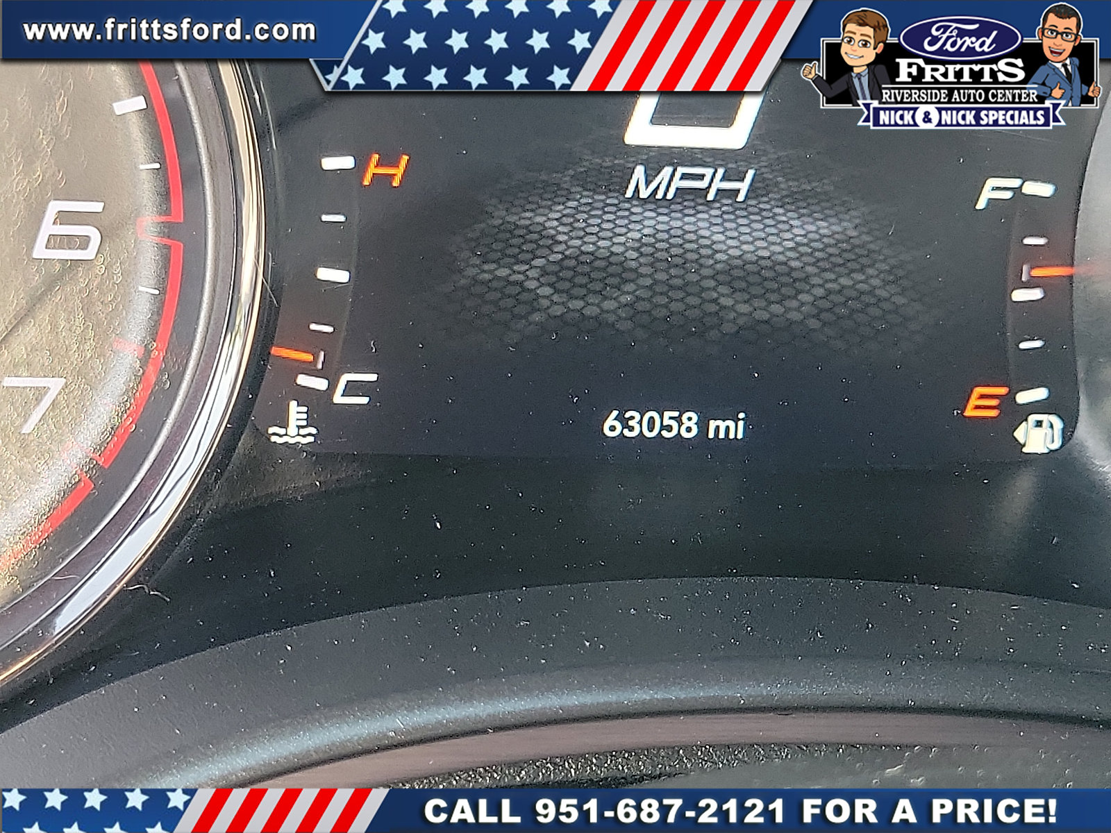Used 2018 Dodge Charger SXT Plus w/ Blacktop Package RWD image 2