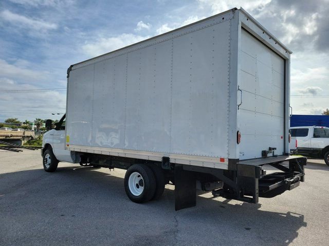 Certified 2023 Ford E-450 and Econoline 450 Super Duty w/ Power Windows & Locks Group image 3