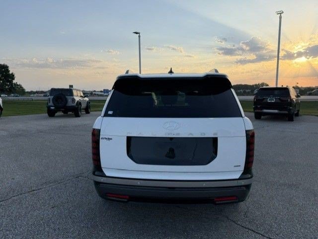 Used 2026 Hyundai Palisade Limited AWD/4WD image 8