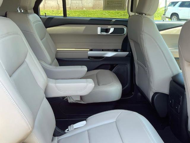 Certified 2024 Ford Explorer XLT w/ Equipment Group 202A AWD/4WD image 20