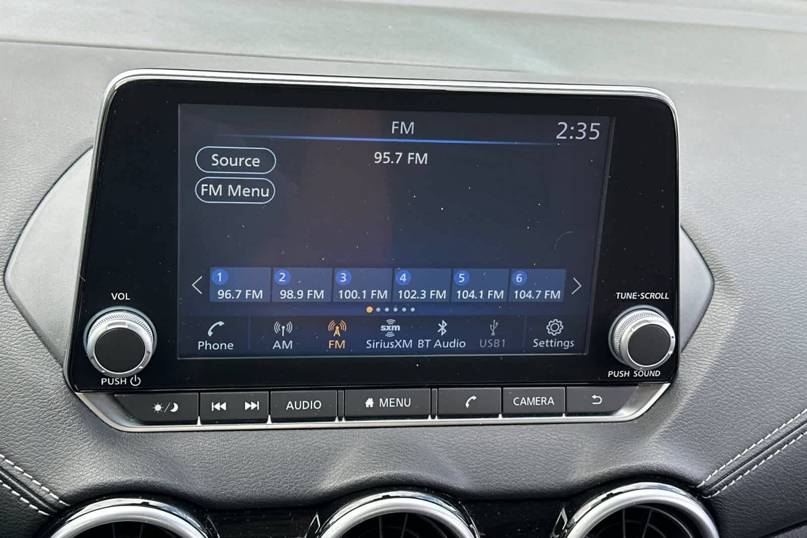 Used 2025 Nissan Sentra SV FWD image 18