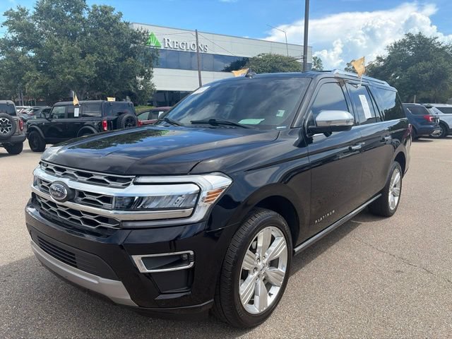 Certified 2023 Ford Expedition Max Platinum RWD image 4