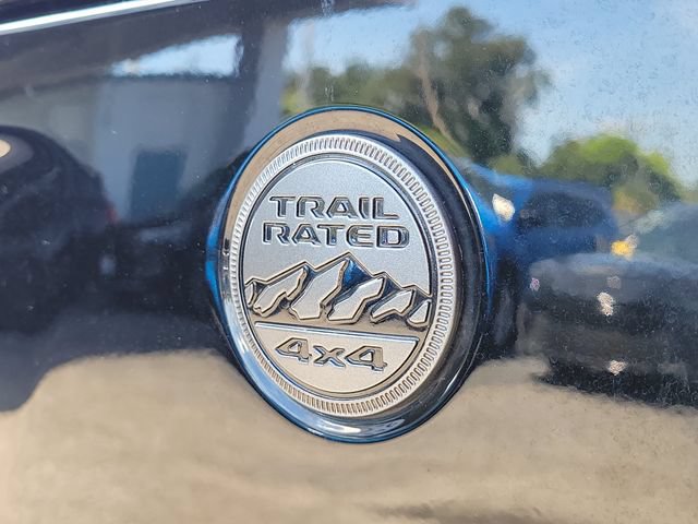 Used 2023 Jeep Gladiator Sport AWD/4WD image 8