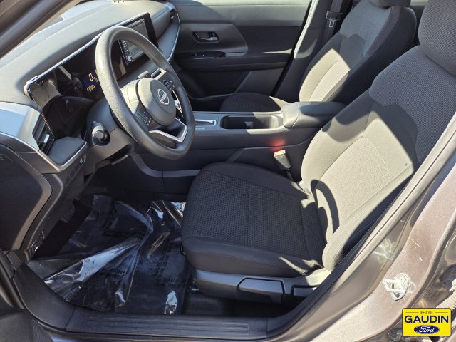 Used 2025 Nissan Kicks S FWD image 11