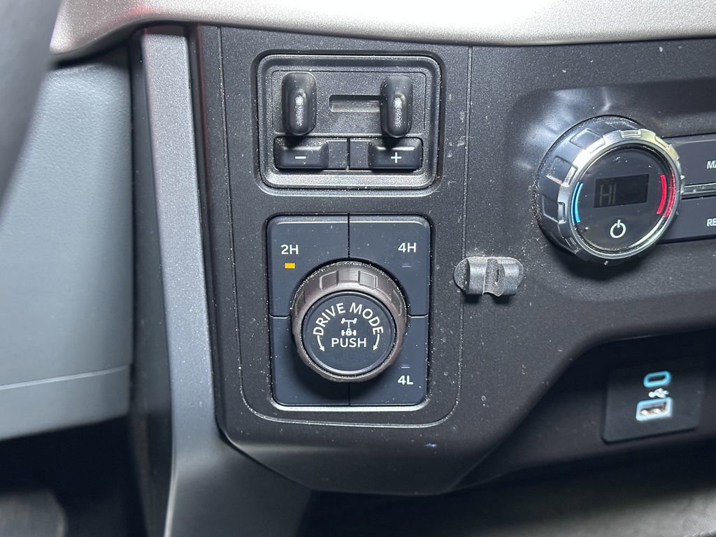 Certified 2021 Ford F150 XLT w/ Equipment Group 301A Mid image 39