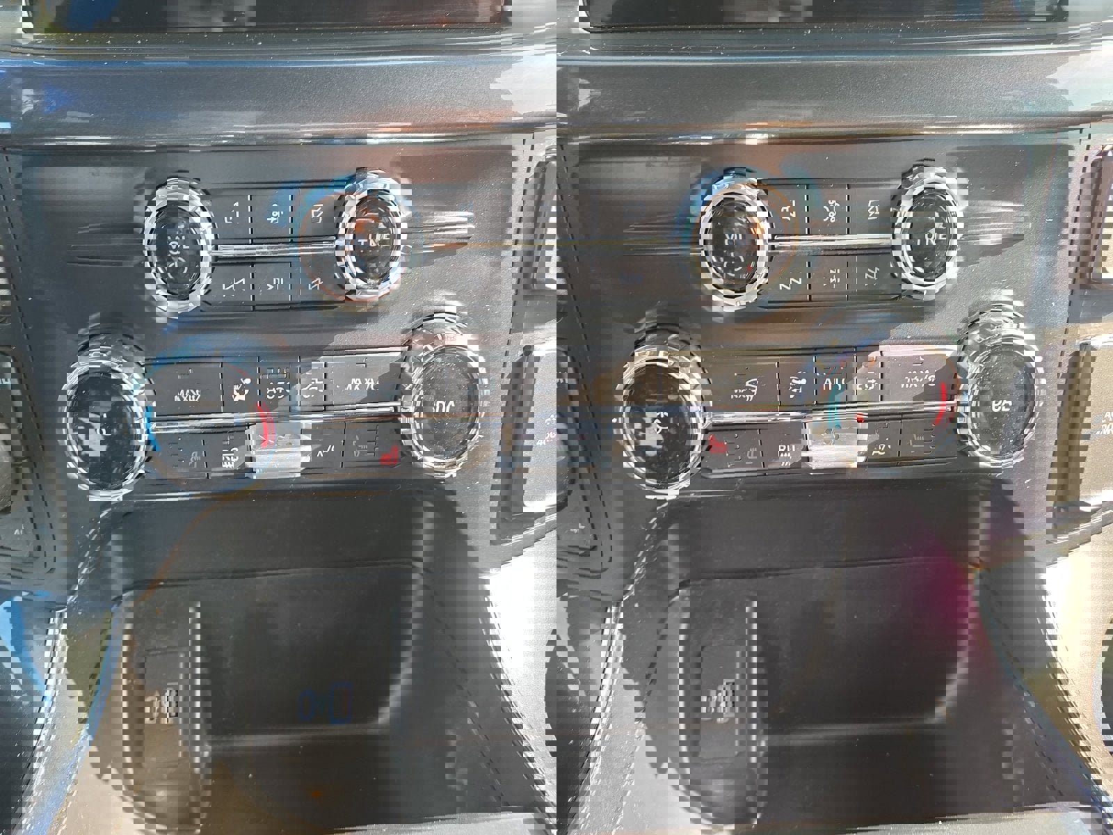 Certified 2023 Ford F150 XLT w/ Equipment Group 302A High image 20