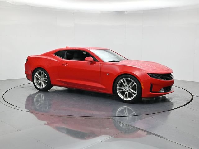 Used 2020 Chevrolet Camaro LT w/ RS Package RWD image 3