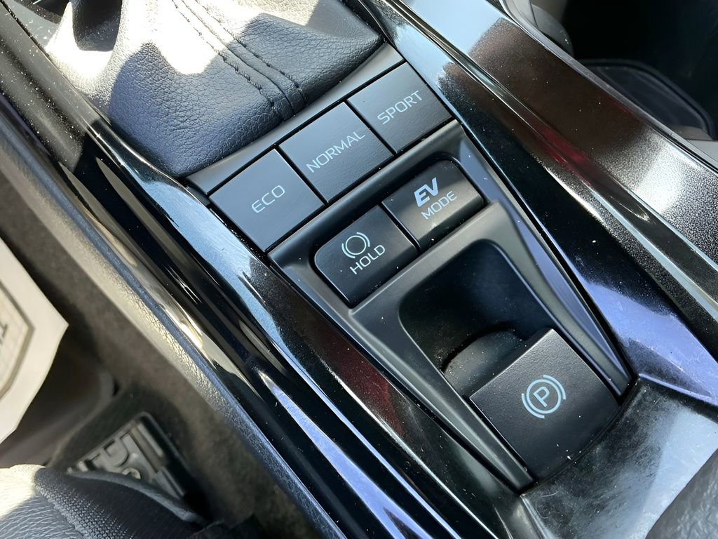 Used 2025 Toyota Camry XSE FWD image 24
