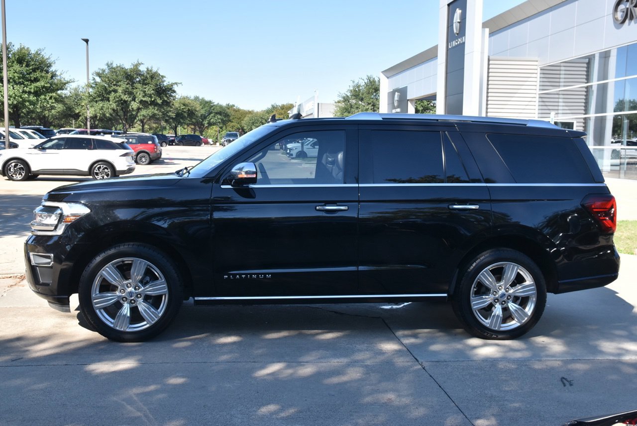 Certified 2022 Ford Expedition Platinum RWD image 12