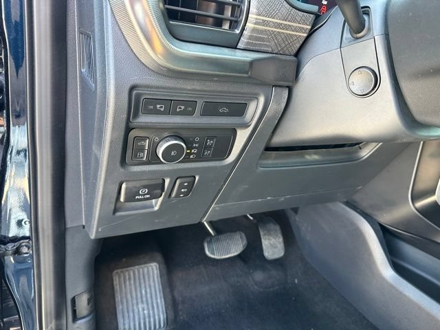 Certified 2022 Ford F150 Platinum w/ FX4 Off-Road Package AWD/4WD image 18