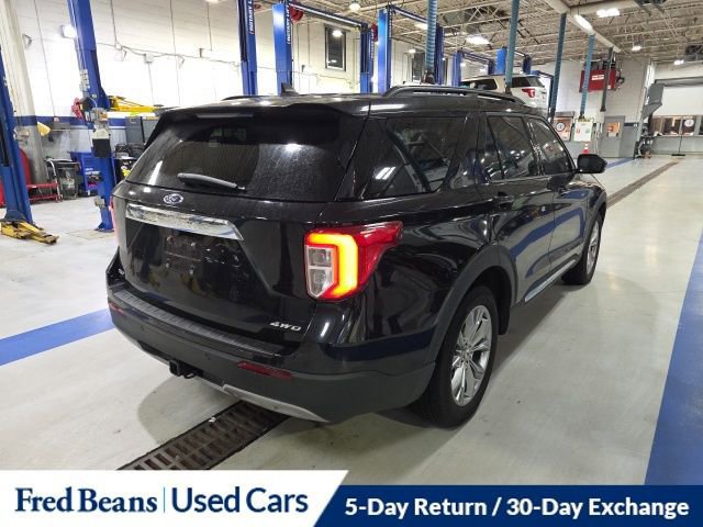 Certified 2024 Ford Explorer XLT w/ Equipment Group 202A image 5