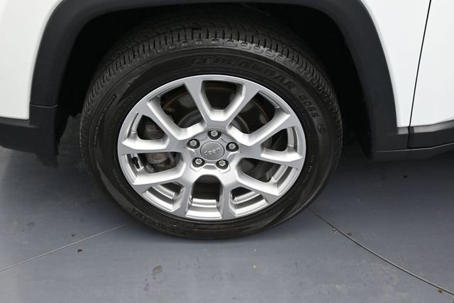 Used 2023 Jeep Compass Latitude AWD/4WD image 9