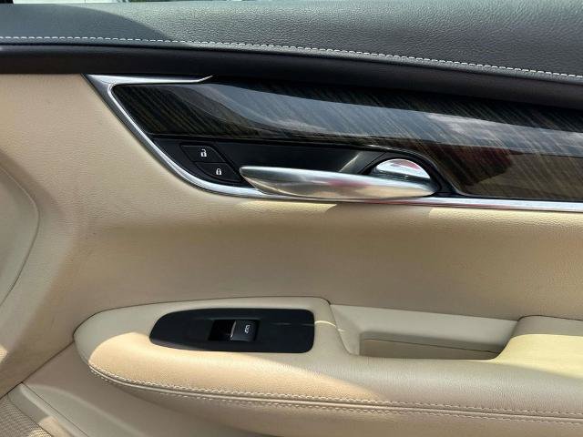 Used 2019 Cadillac XT5 FWD image 14