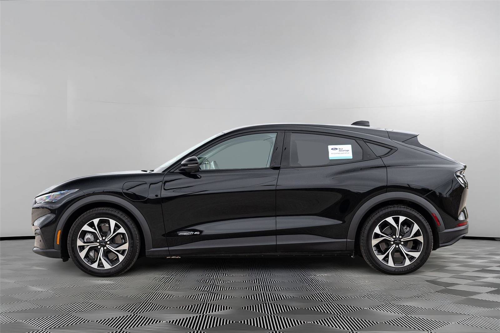 Certified 2025 Ford Mustang Mach-E Select AWD/4WD image 9