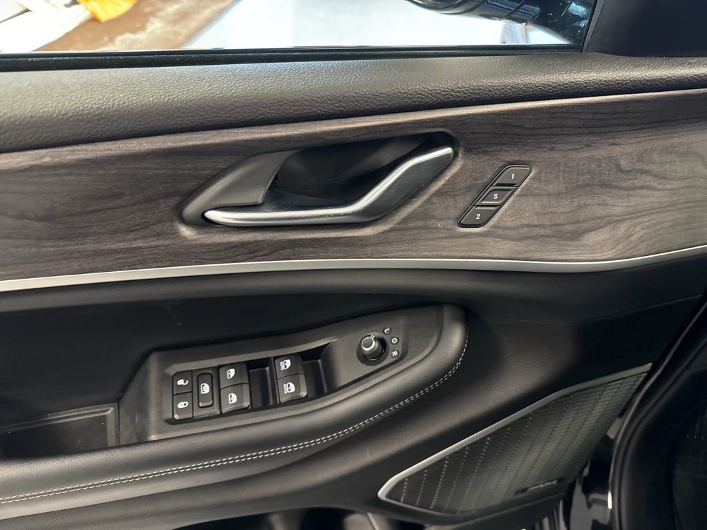 Used 2022 Jeep Grand Cherokee L Limited image 36