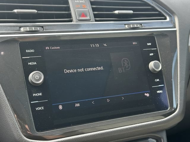Used 2018 Volkswagen Tiguan SEL AWD/4WD image 21