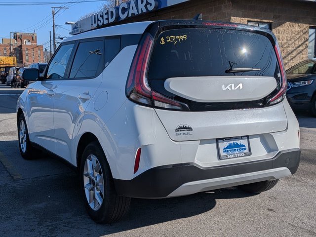 Used 2024 Kia Soul LX w/ Option Group 015 FWD image 6
