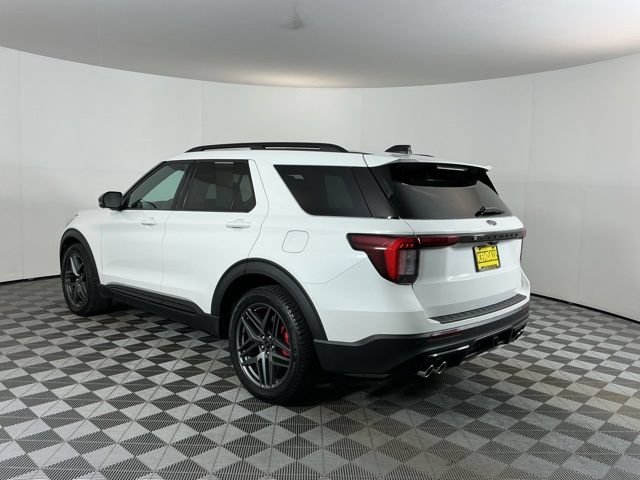 Certified 2025 Ford Explorer ST AWD/4WD image 7