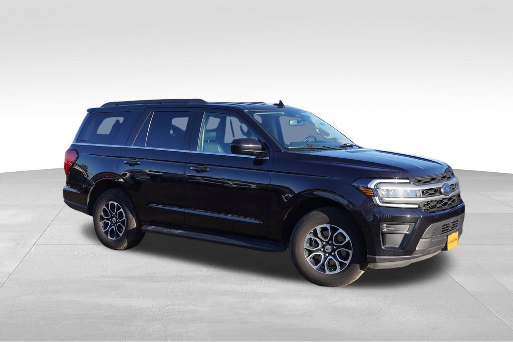 Certified 2024 Ford Expedition XLT image 11