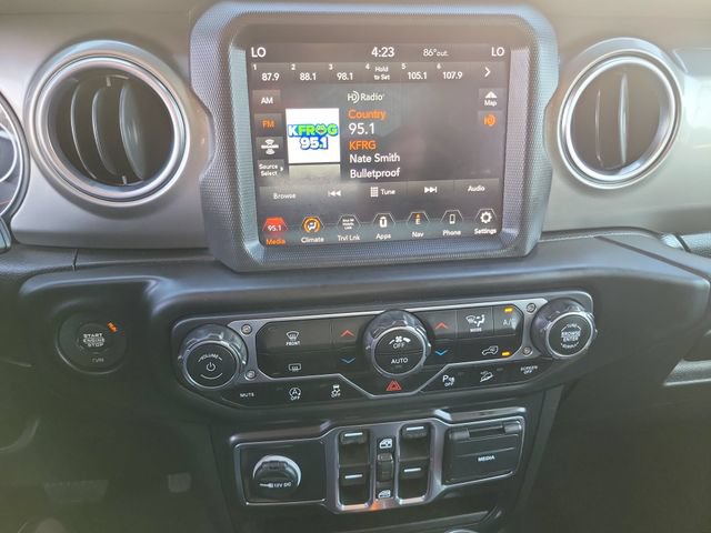Used 2020 Jeep Wrangler Unlimited Sahara AWD/4WD image 25
