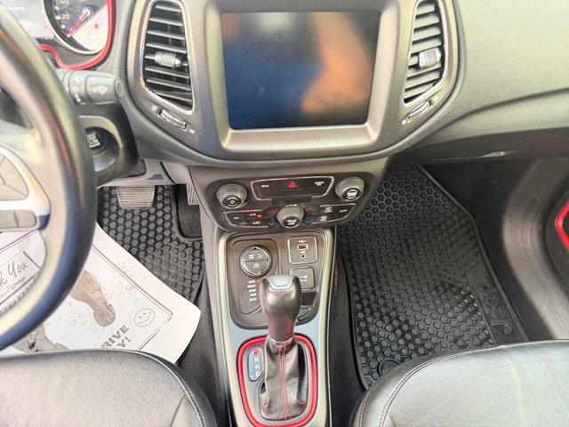Used 2020 Jeep Compass Trailhawk AWD/4WD image 18