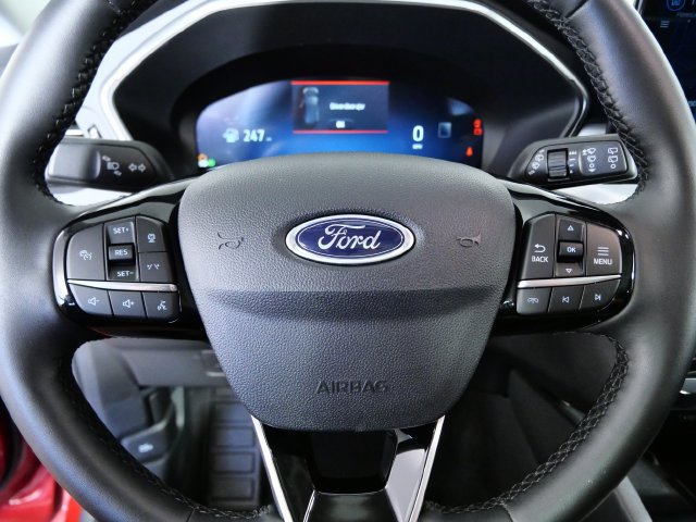 Certified 2025 Ford Escape Platinum AWD/4WD image 24
