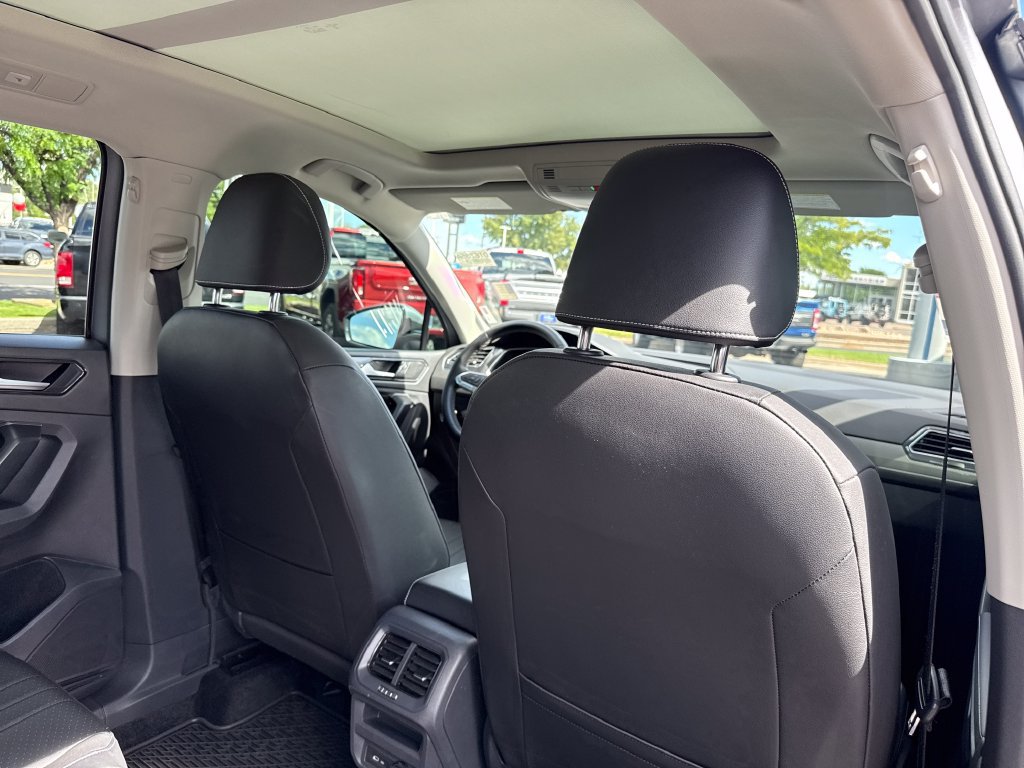 Used 2023 Volkswagen Tiguan SE AWD/4WD image 26