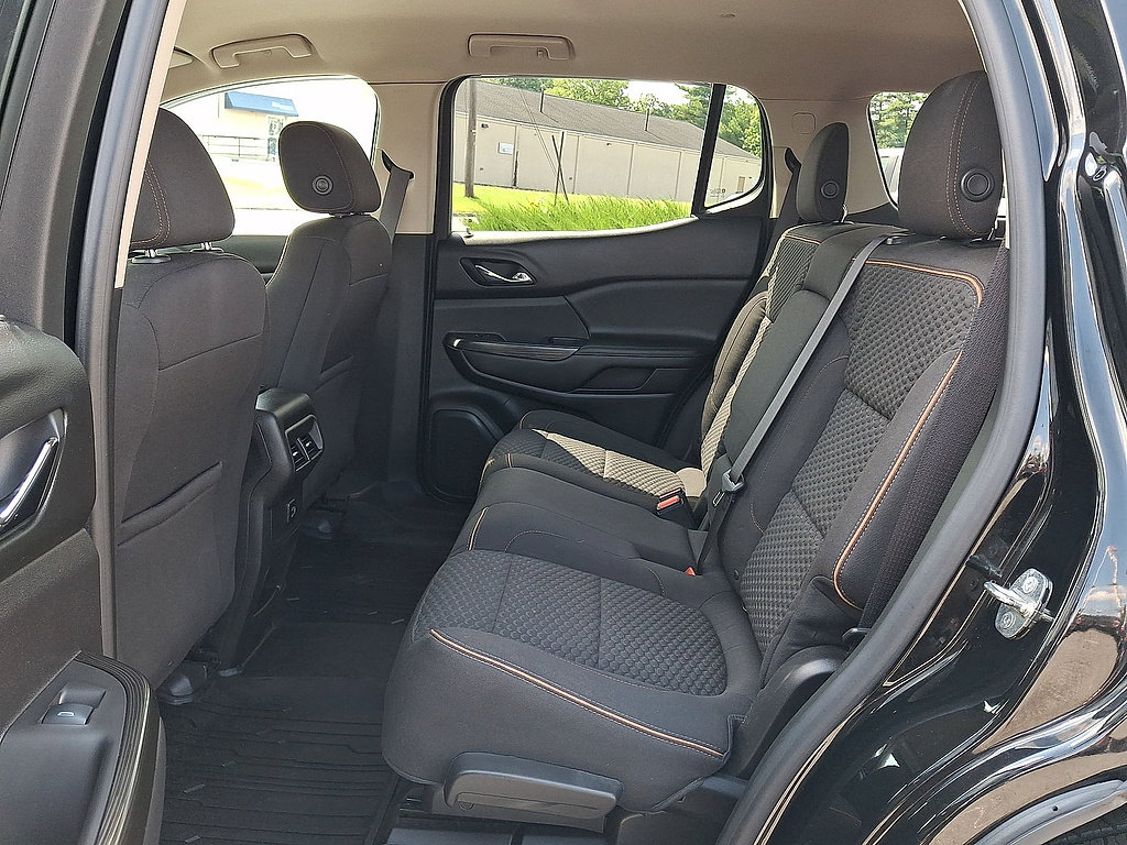 Used 2017 GMC Acadia SLE w/ Driver Alert Package I AWD/4WD image 26