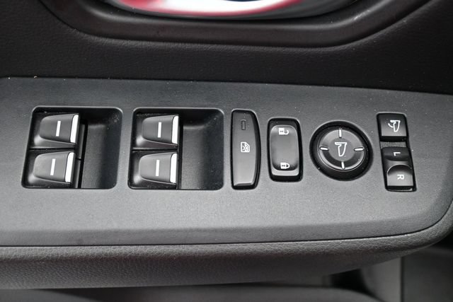 Used 2025 Honda Pilot Black Edition image 14
