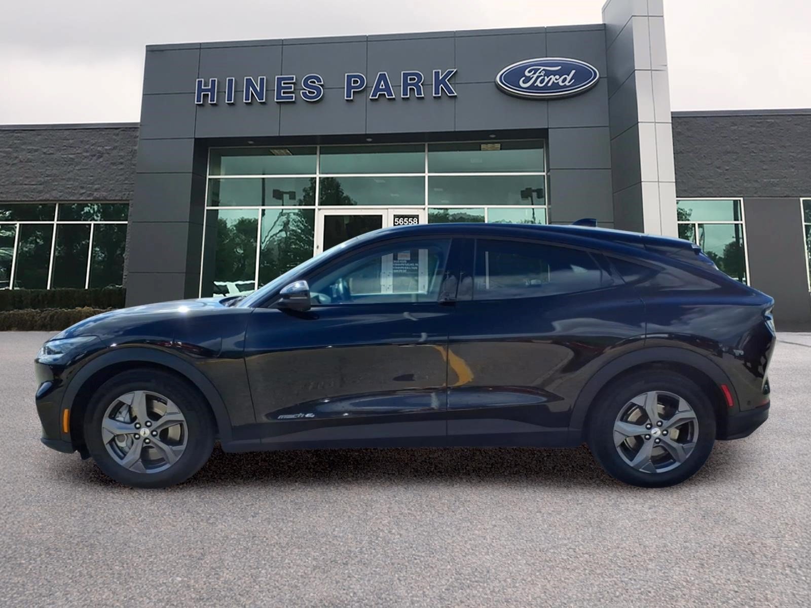 Certified 2023 Ford Mustang Mach-E Select w/ Comfort Package Lite AWD/4WD image 4