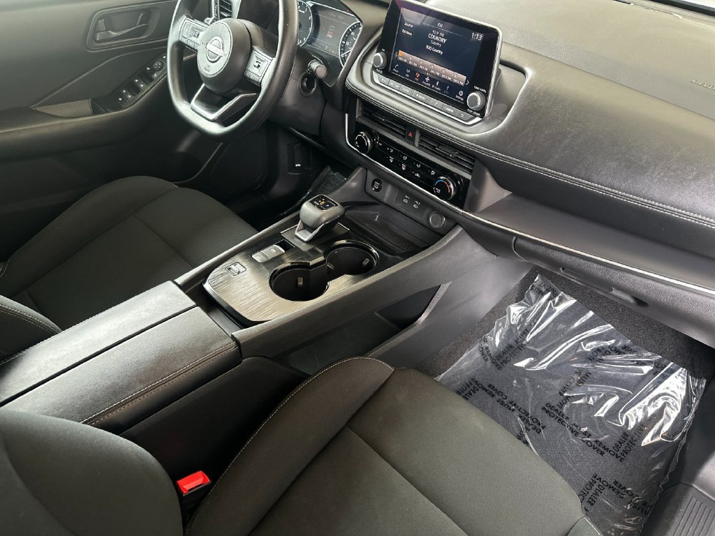 Used 2024 Nissan Rogue S FWD image 15