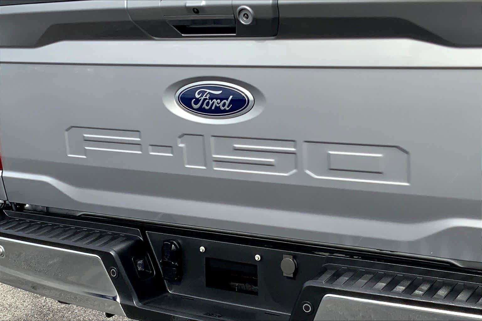 Certified 2023 Ford F150 Lariat w/ Trailer Tow Package AWD/4WD image 27