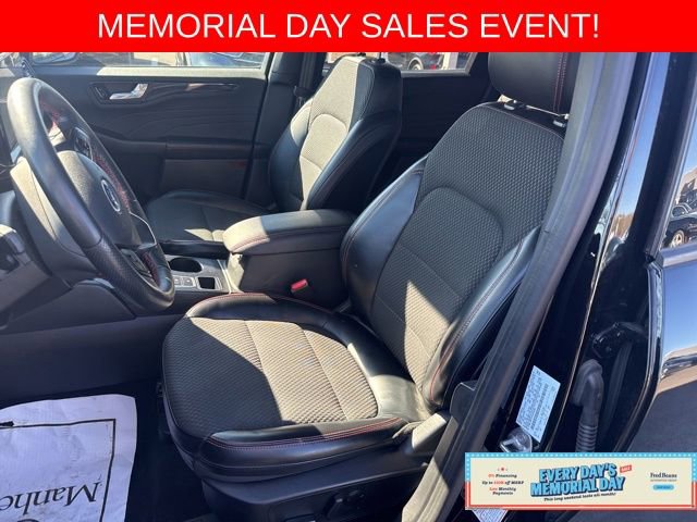 Certified 2023 Ford Escape ST-Line Elite AWD/4WD image 18