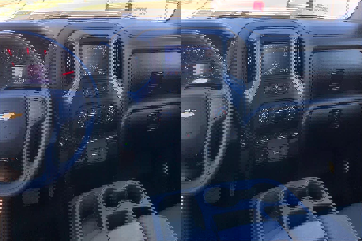 Used 2025 Chevrolet Silverado 2500 W/T image 8