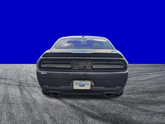 Used 2019 Dodge Challenger R/T w/ Blacktop Package RWD image 5