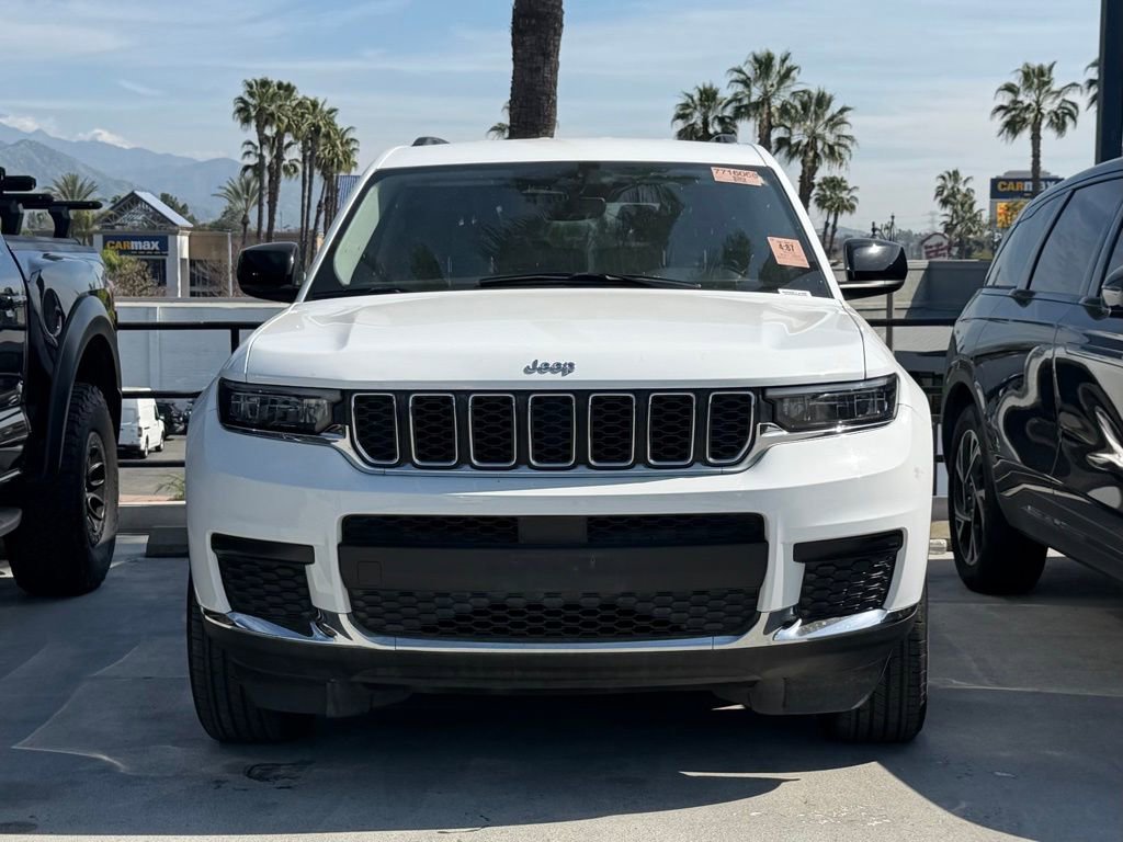 Used 2022 Jeep Grand Cherokee L Laredo w/ Luxury Tech Group I image 2