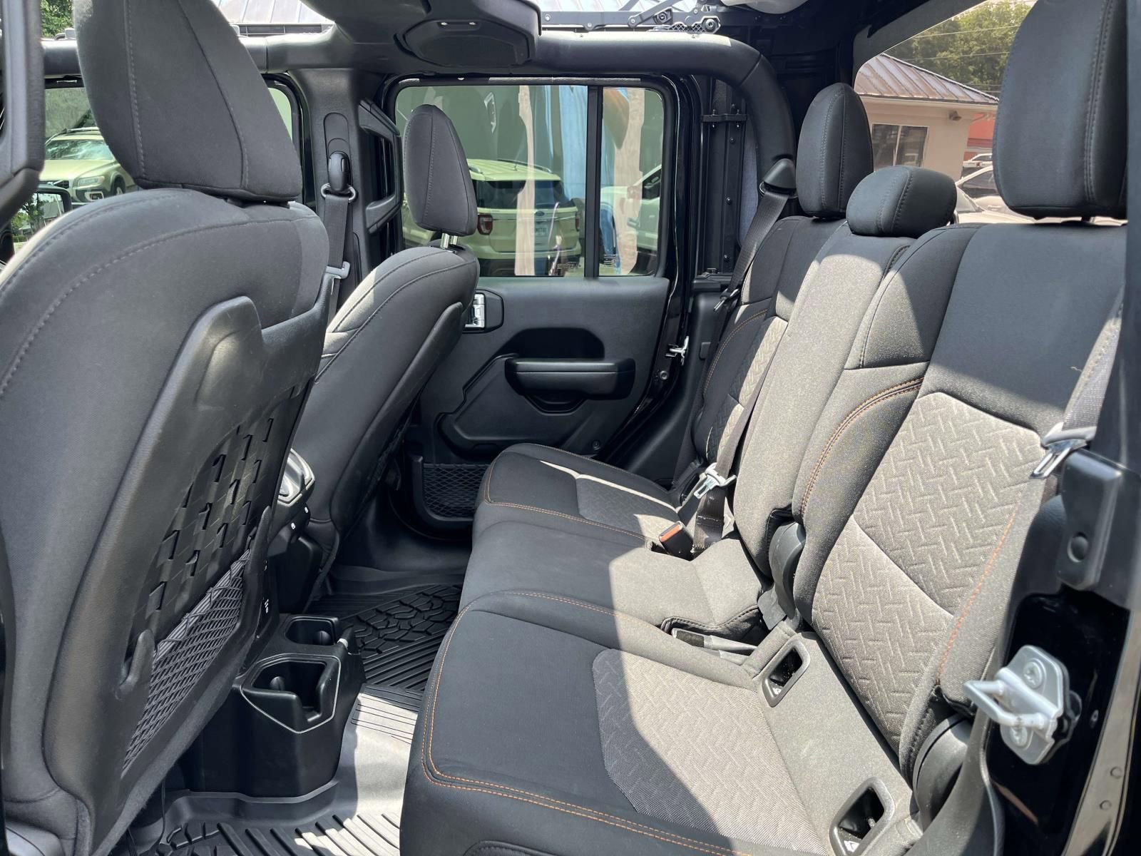 Used 2021 Jeep Gladiator Mojave AWD/4WD image 14