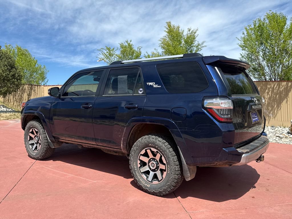 Used 2018 Toyota 4Runner TRD Off-Road Premium AWD/4WD image 5