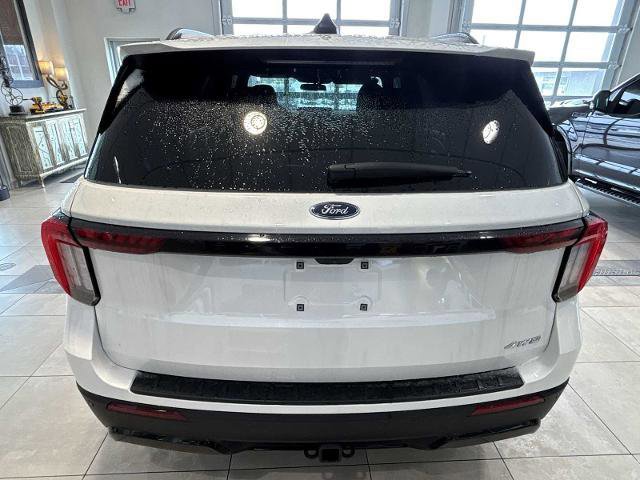 Certified 2025 Ford Explorer ST-Line w/ ST-Line Street Pack image 4