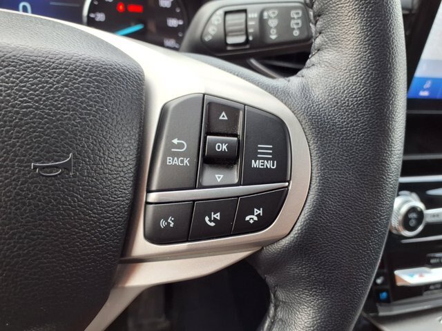 Certified 2022 Ford Explorer Limited w/ Hybrid Equipment Group 310A AWD/4WD image 14