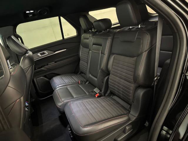 Certified 2025 Ford Explorer ST-Line RWD image 31