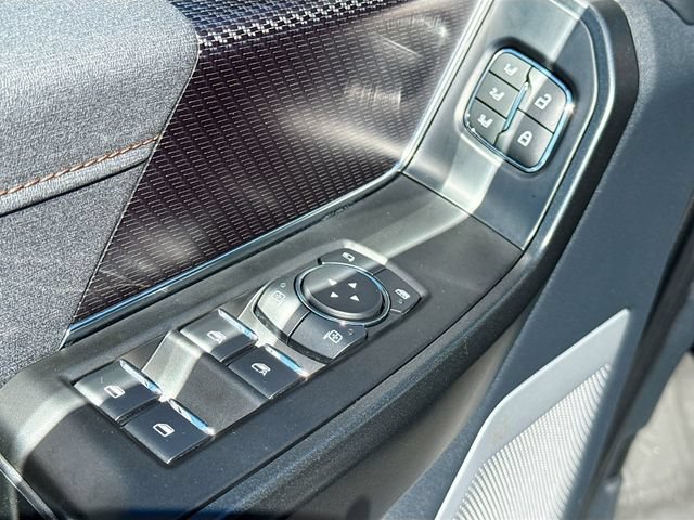 Certified 2022 Ford F150 Raptor w/ Raptor 37 Performance Package AWD/4WD image 19