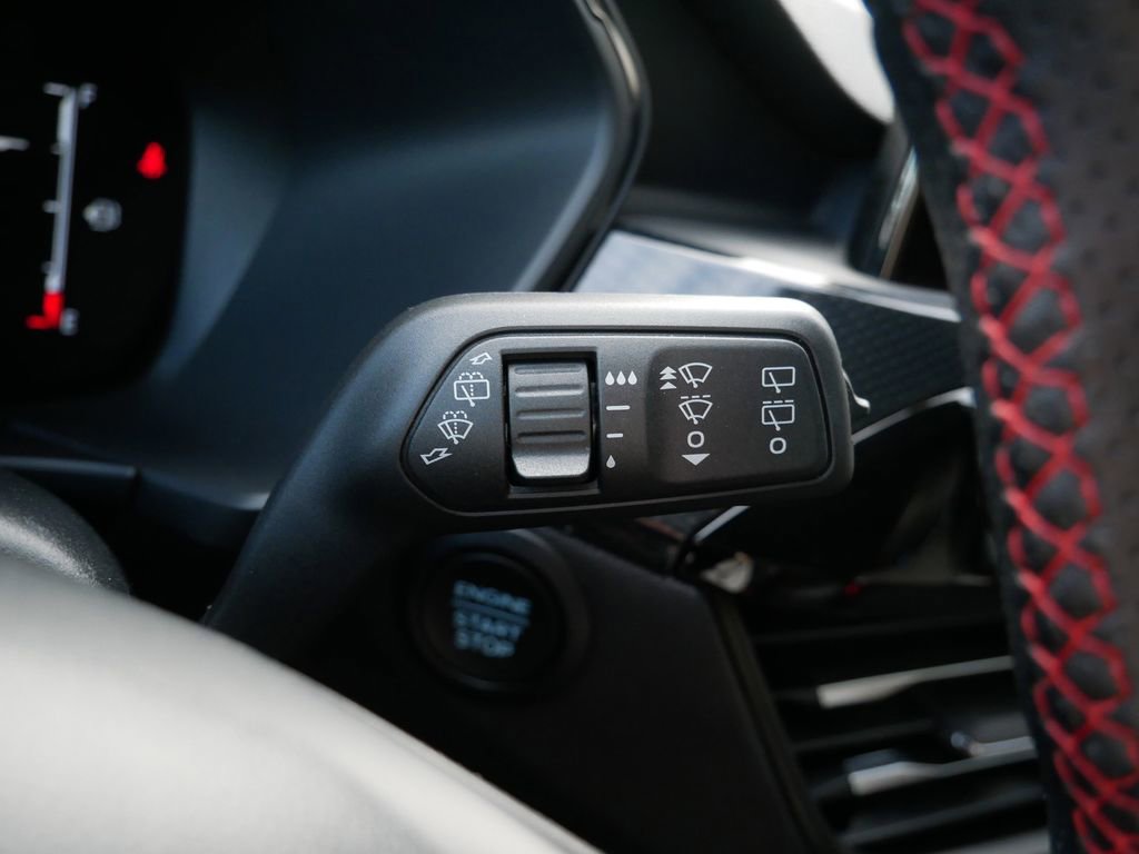 Certified 2025 Ford Escape ST-Line AWD/4WD image 21