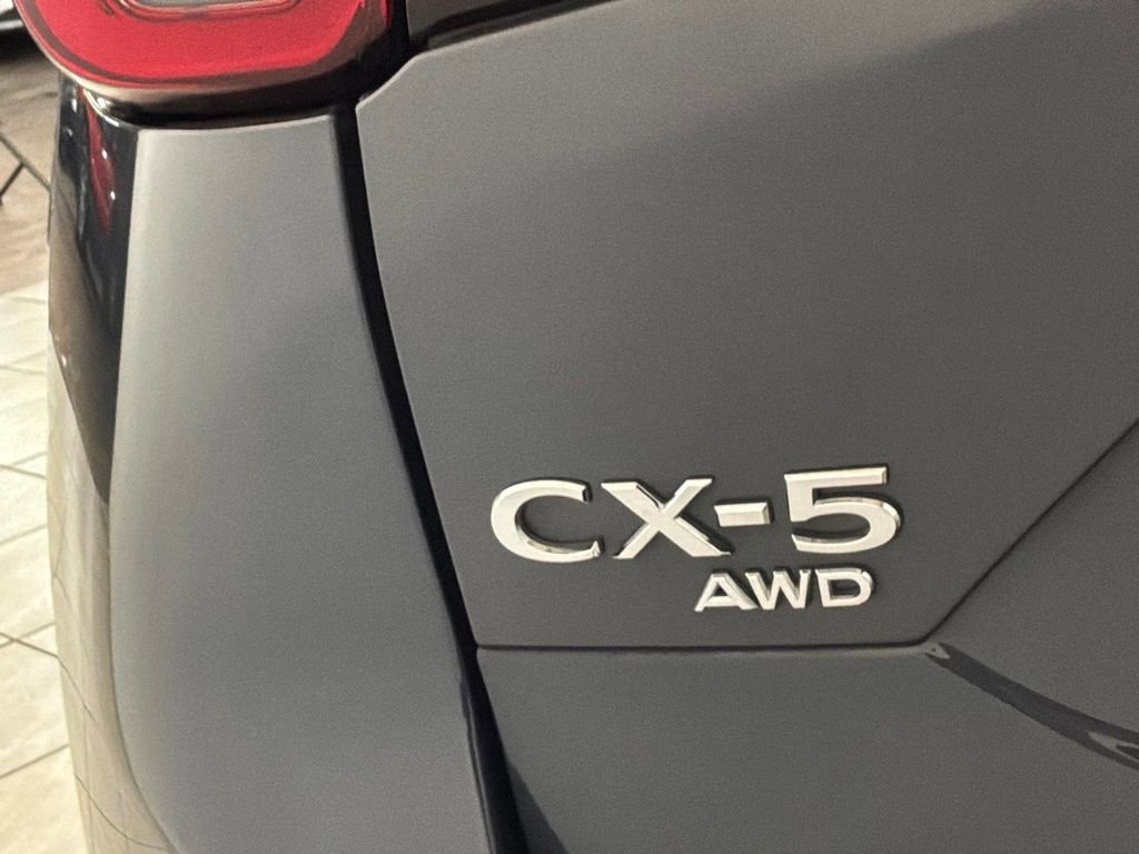 Used 2023 MAZDA CX-5 Carbon Edition image 26