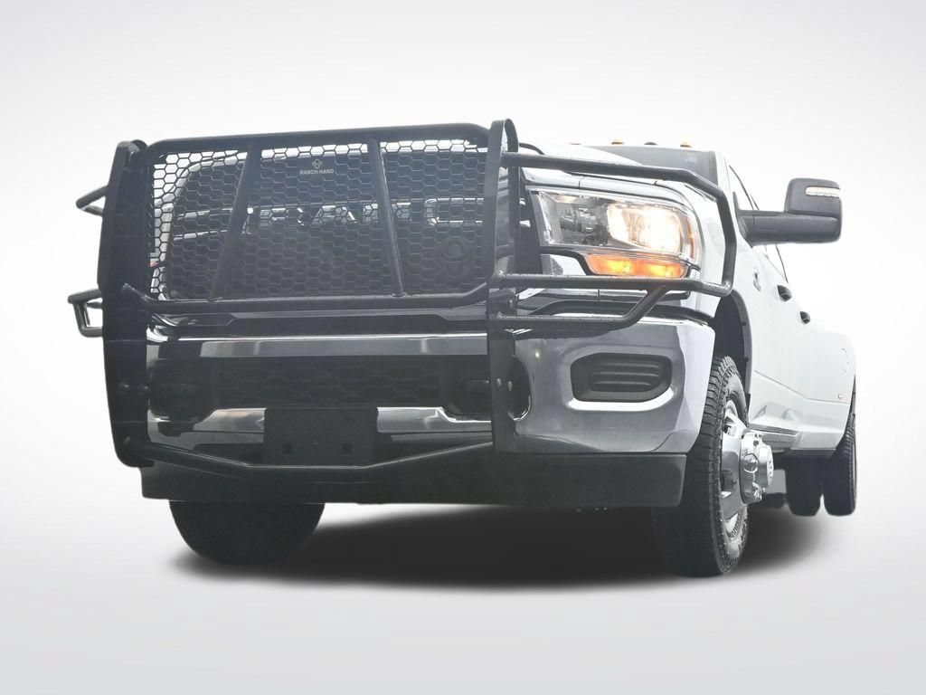 Used 2024 RAM 3500 Tradesman w/ Chrome Appearance Group AWD/4WD image 38
